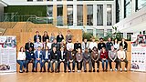 Gruppenfoto der rund 20 Teilnehmendem des Abschlusssymposiums